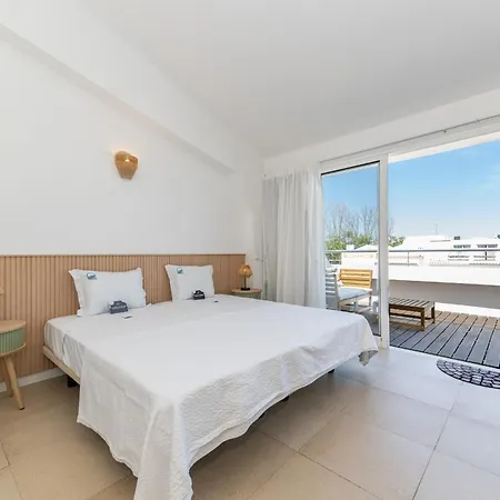 Golden Sea View - With & Pool Included * 塔维拉