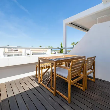 Golden Sea View - With & Pool Included * タヴィラ